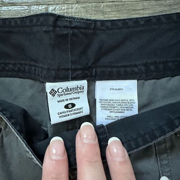 WOMENS COLUMBIA CAPRIS SIZE 8 - Picture 4 of 4